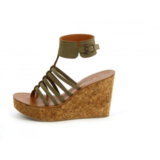Chicmanor.shop247d00f882 2